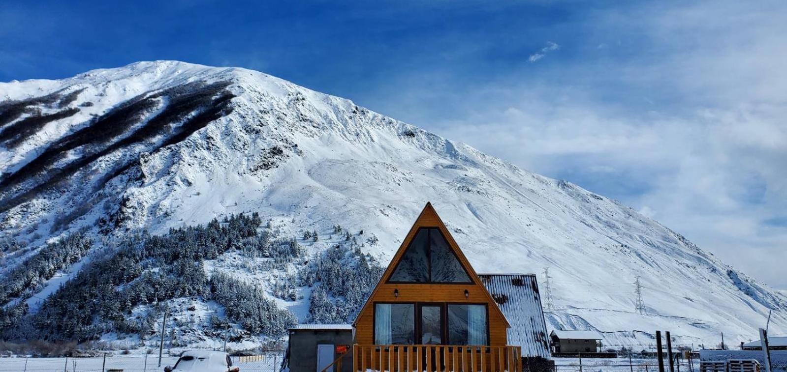 Mountain Hut In Kazbegi Villa Exterior photo